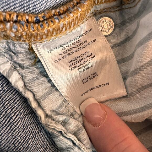 Cabi #5495 Cropped High Straight Distressed Jeans Size 4 - Picture 7 of 7